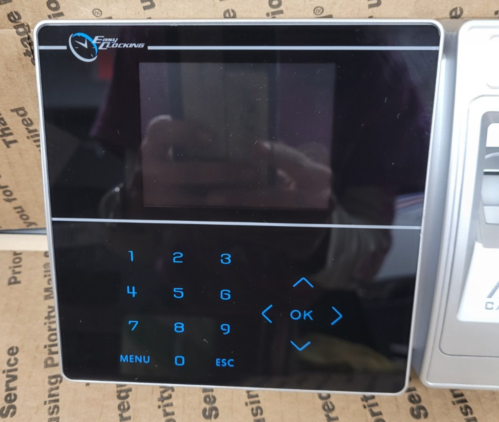 Easy Clocking EC200-W WiFi Time Clock Fingerprint/RFID Card Reader (POWERS ON)