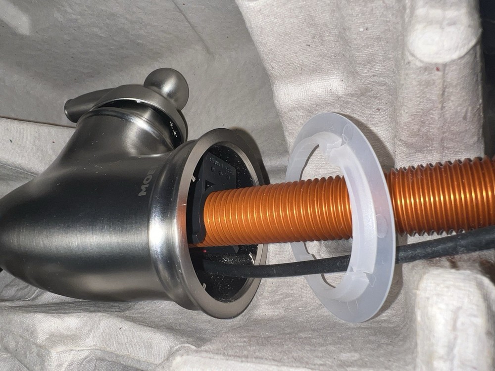 MOEN Brantford Single-Handle Smart Touchless Pull Down Sprayer Kitchen Faucet w-