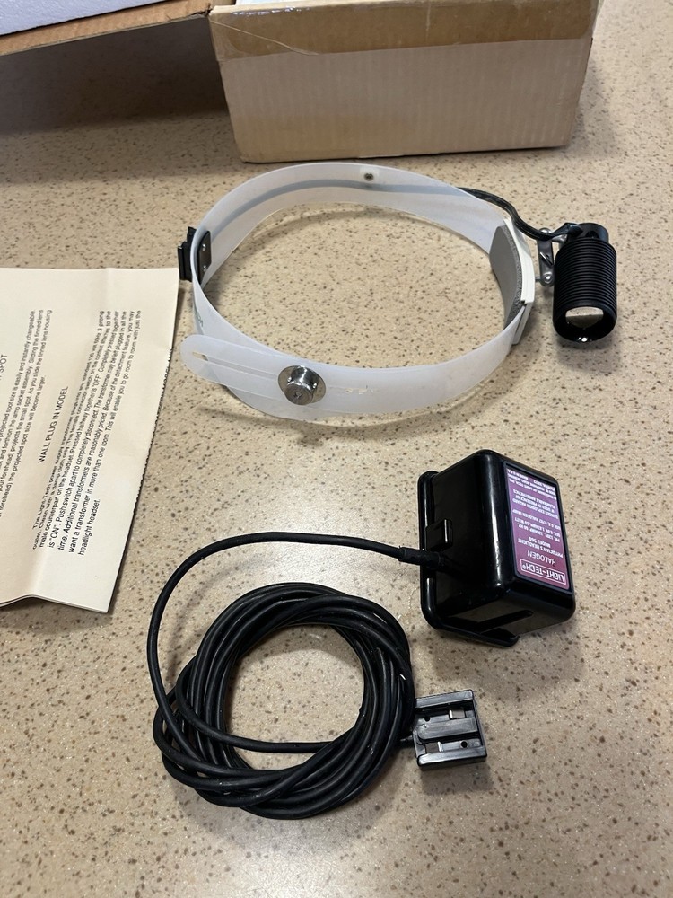 Light-Tech Model 560