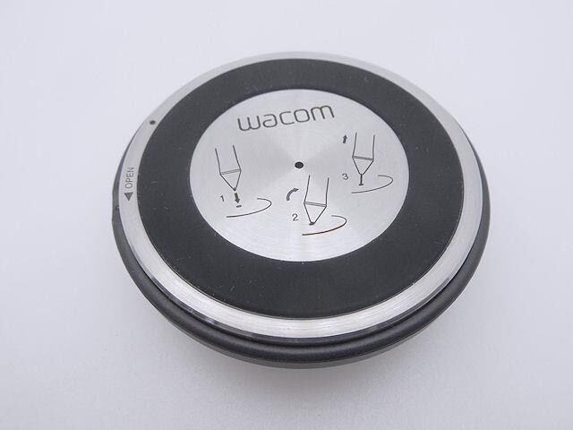 READ! Wacom Intuos Pro Medium Bluetooth Graphics Drawing Tablet Pro Pen 2 PTH660