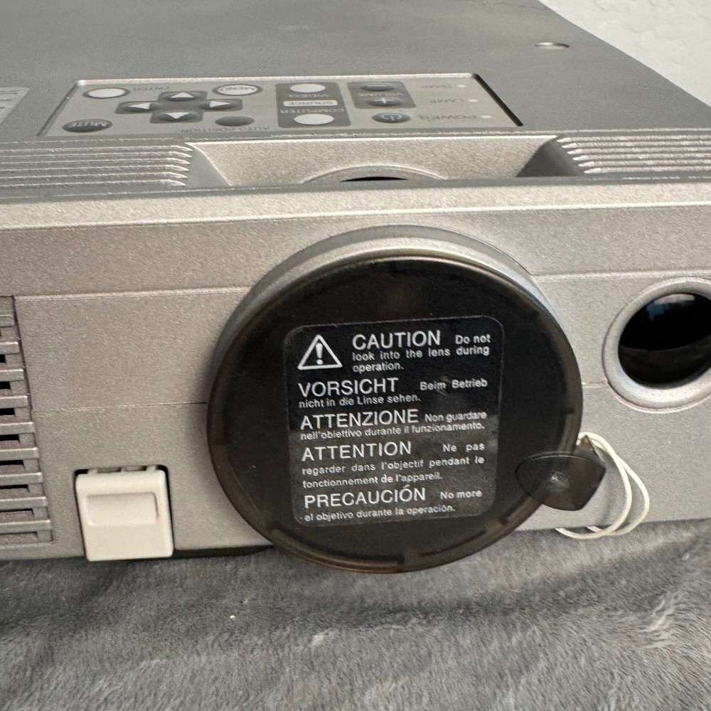 Mitsubishi LVP-X80U LCD Projector Multimedia Video Computer Tested Working