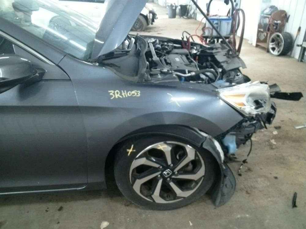 ACCORD 2016 Antenna 104915653