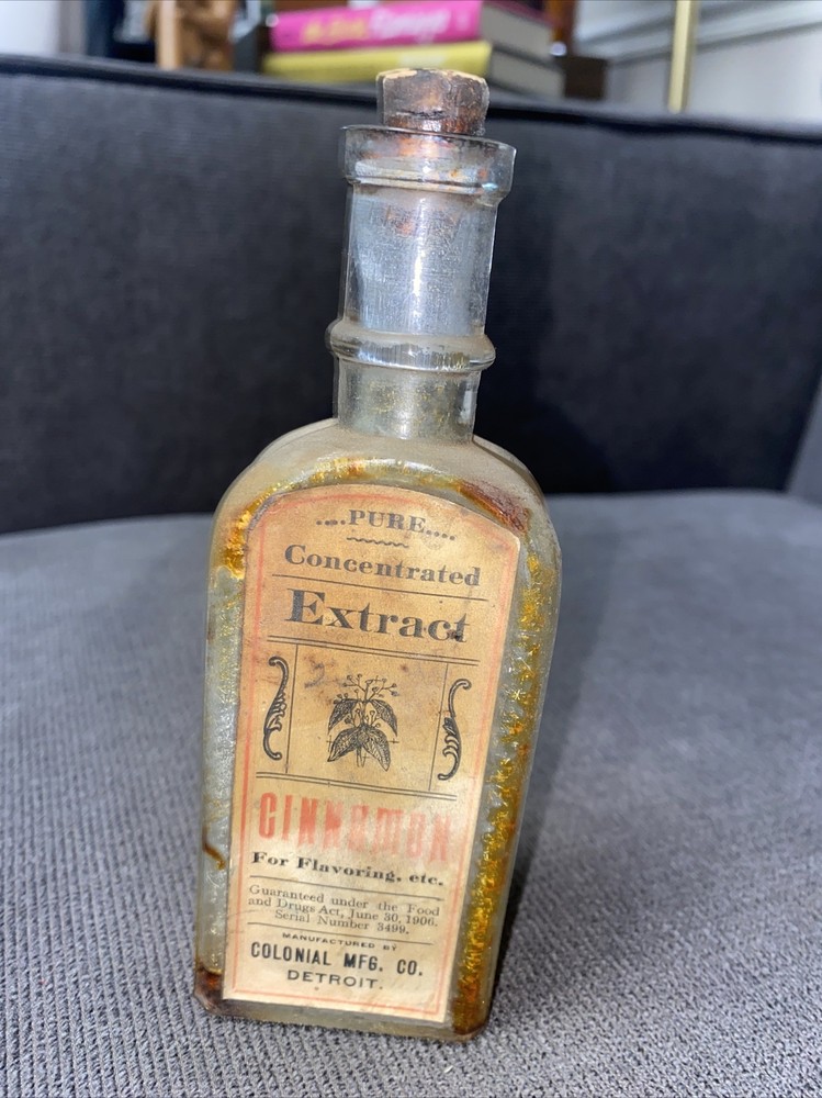 Antique Colonial MFG Co. Cinnamon Extract Bottle 5.5” Tall