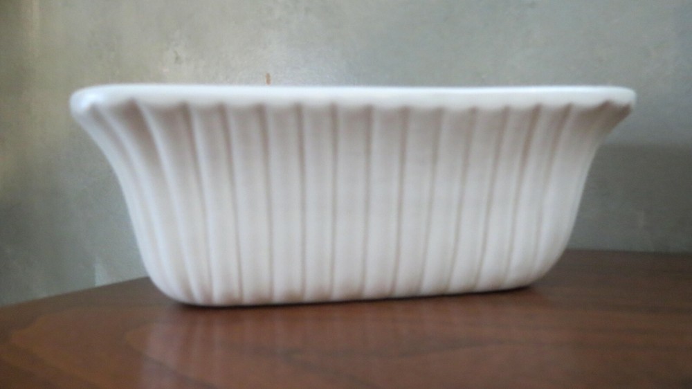 Haeger White Vintage rectangle planter ribs