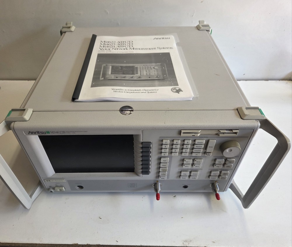 Anritsu MS4622B  10 MHz to 3 GHz S - Parameter Vector Network Analyzer