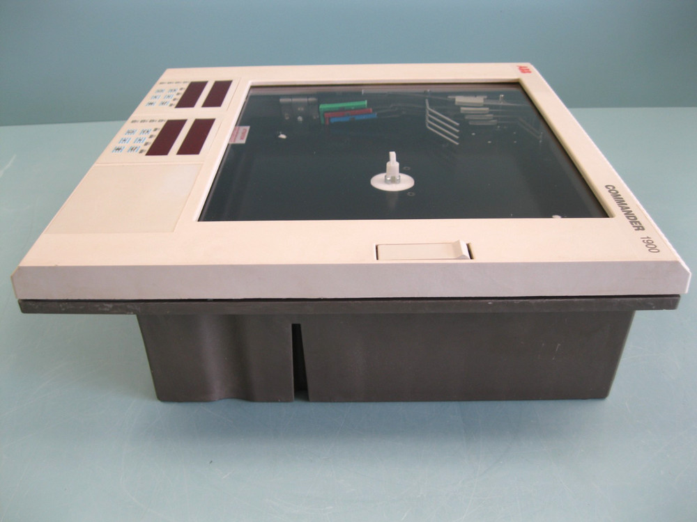 ABB Commander 1900 Chart Recorder C1914JA001100000STD 100-240 VAC (H1)