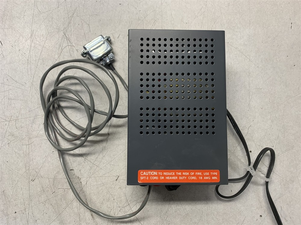 RADIOSHACK 3 AMP POWER SUPPLY