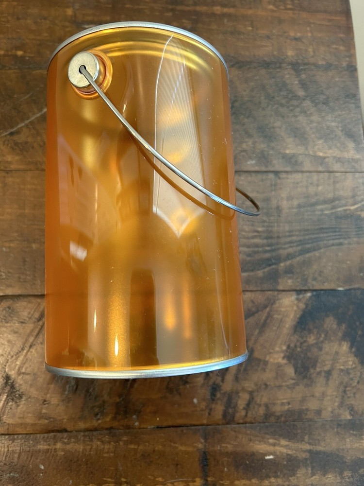 7 Bella Bug Small Paint Cans