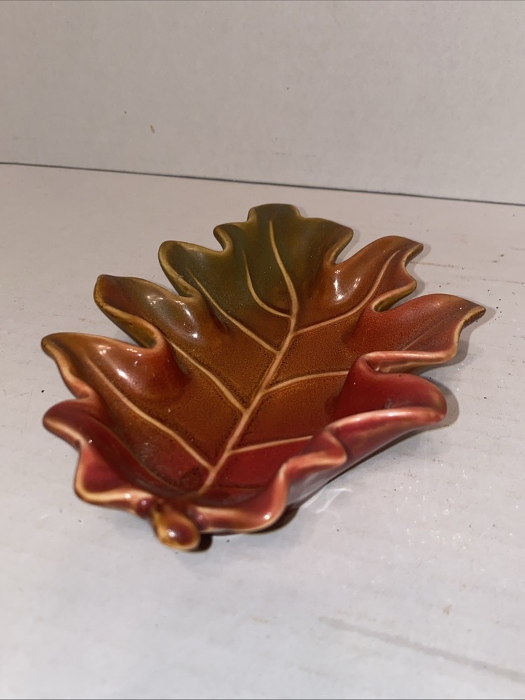 Leaf Shaped Dish-Decor-Read Description