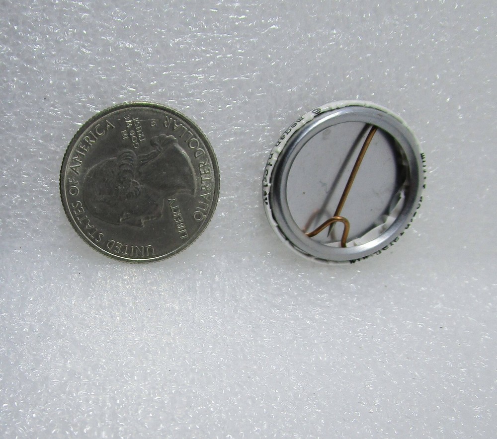 Am Button Pin