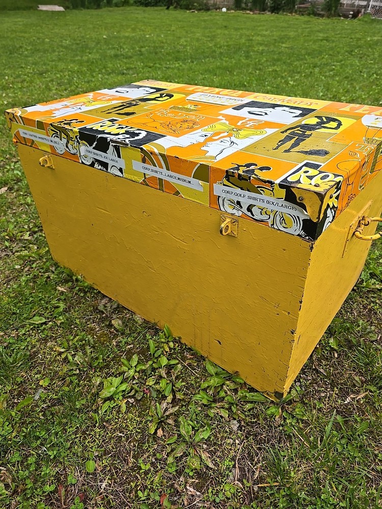 Incredible Retro Trunk