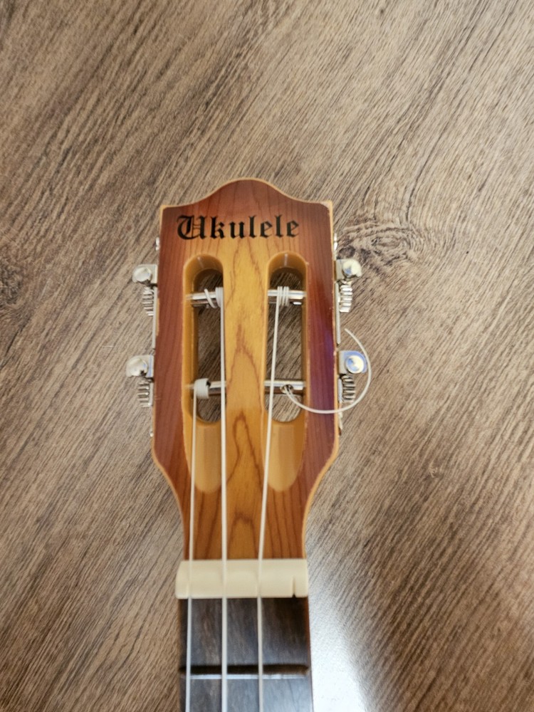 ukulele used