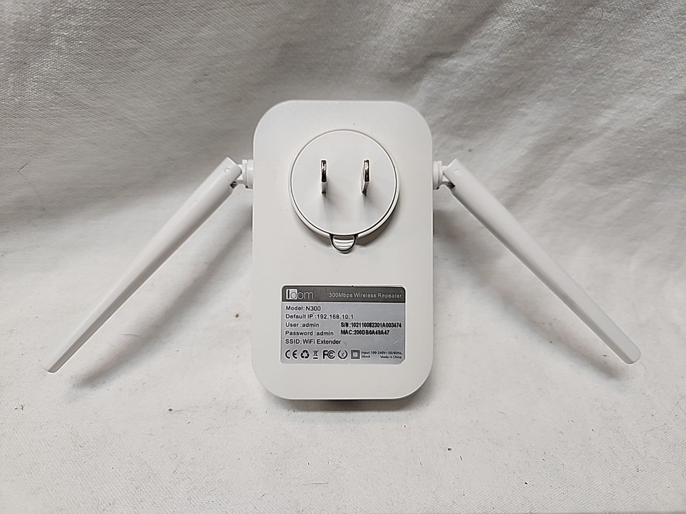 Loom N300 Universal WiFi Range Extender - White