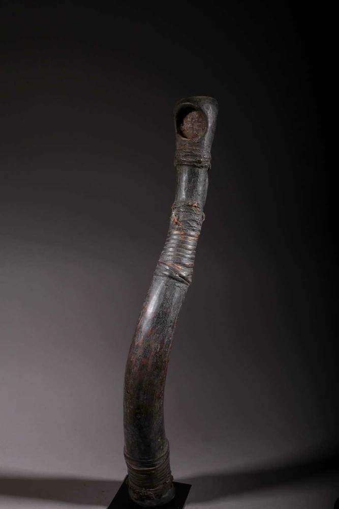 African Art Oliphant Dan 368
