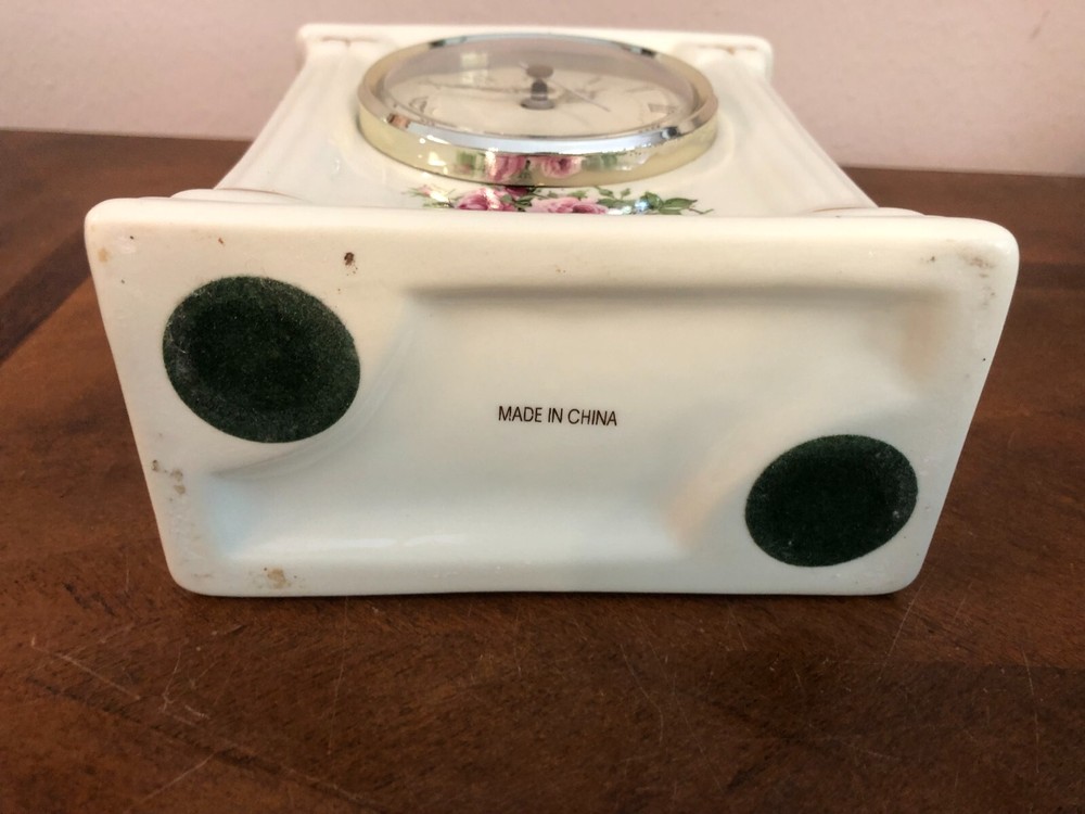FORMALITIES BY BAUM BROS PORCELAIN/CERAMIC QUARTZ MANTLE CLOCK