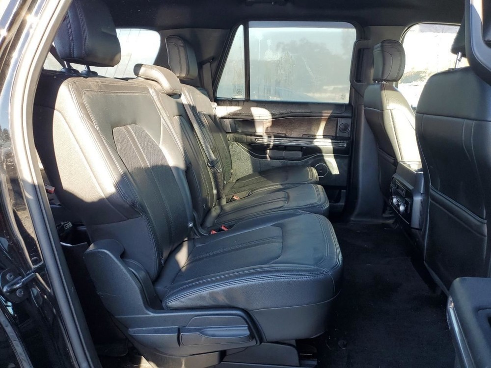 Fuse Box Engine Fits 18-21 NAVIGATOR 4881201