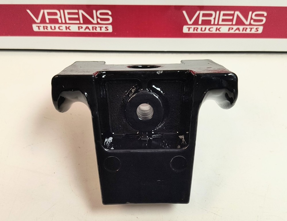 PETERBILT B63-6000 SADDLE-SUSPENSION FRONT CAST ALUMINUM