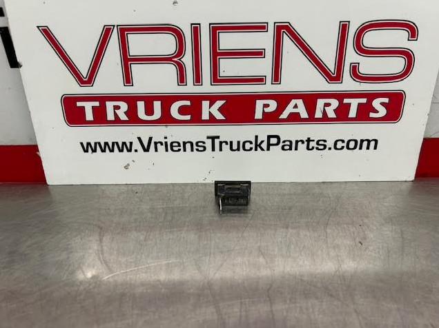 KENWORTH P54-1032-33 LIGHT-ID DOME LIGHT