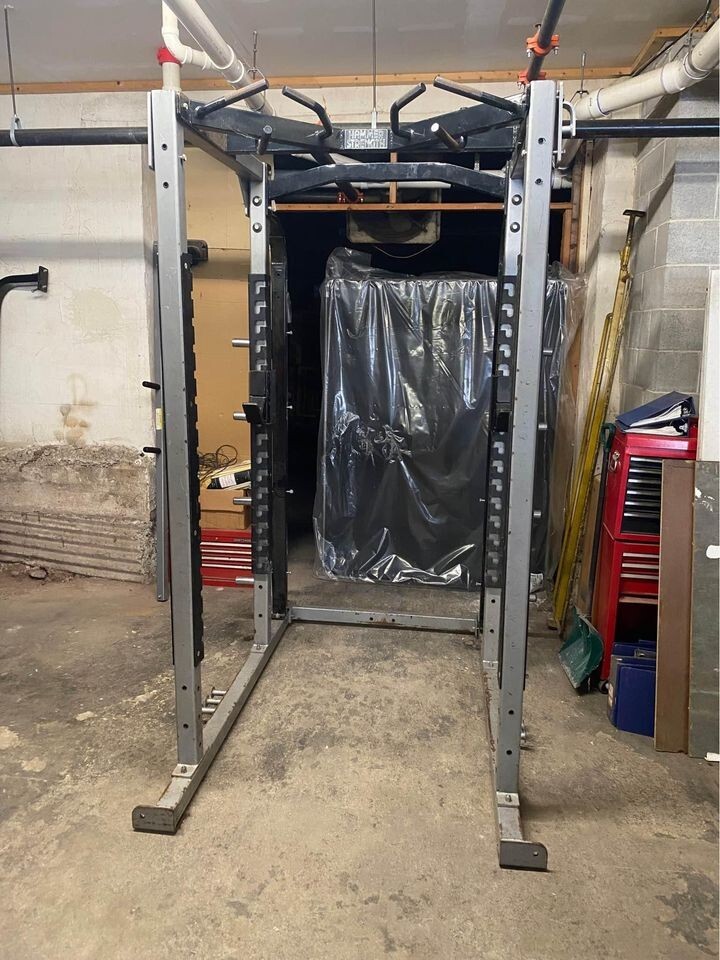 Hammer Strength Commercial Squat Rack