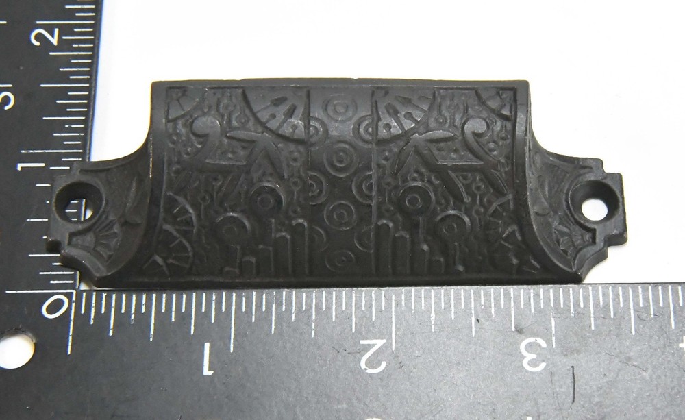 SINGLE VINTAGE EASTLAKE STYLE CUP DRAWER PULL