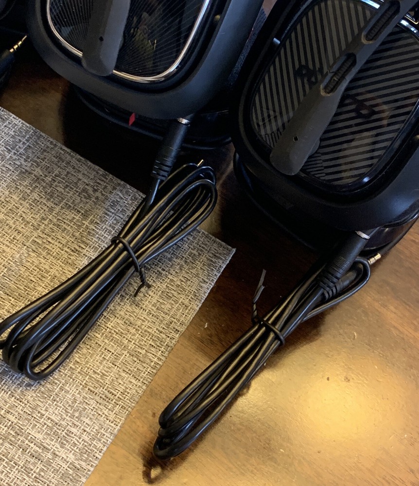 Astro A40,A10,A30 replacement chat and audio wired cable / no volume controller.