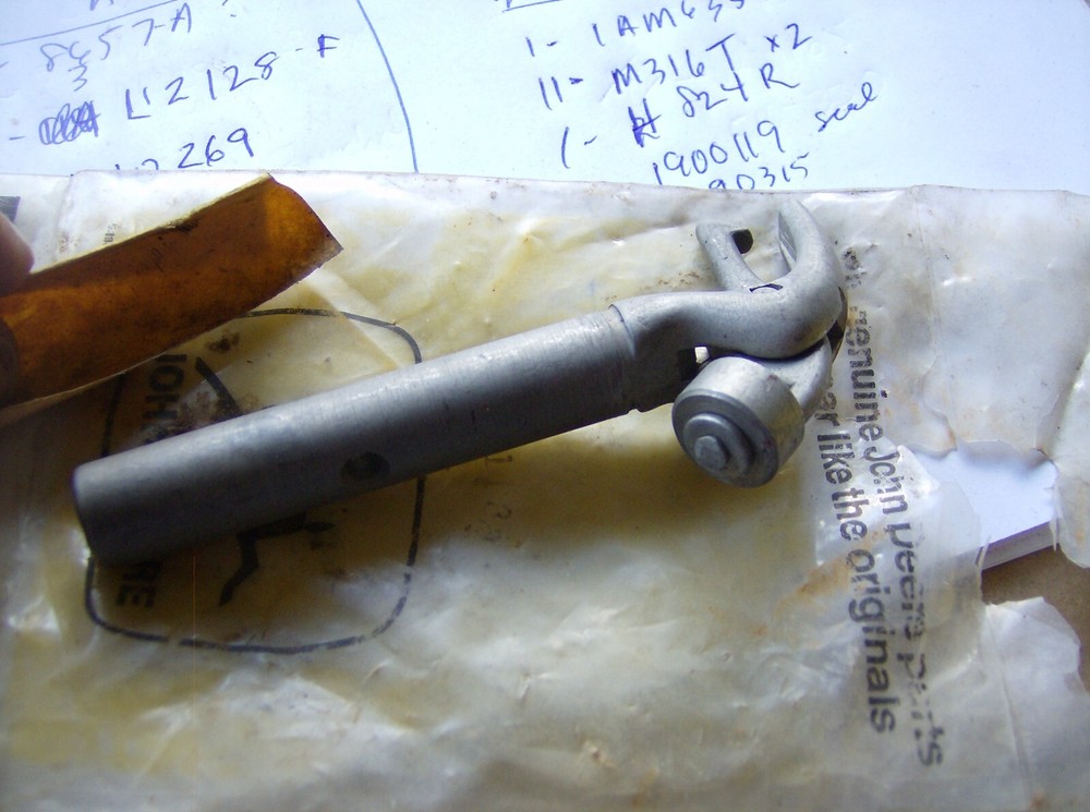 GENUINE JOHN DEERE AE11856 BILLHOOK