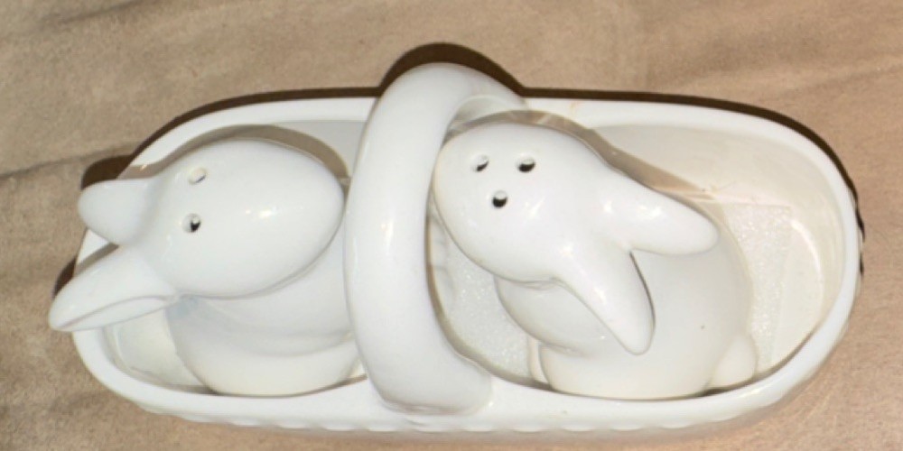 Ceramic Bunny Salt & Pepper Shakers Set