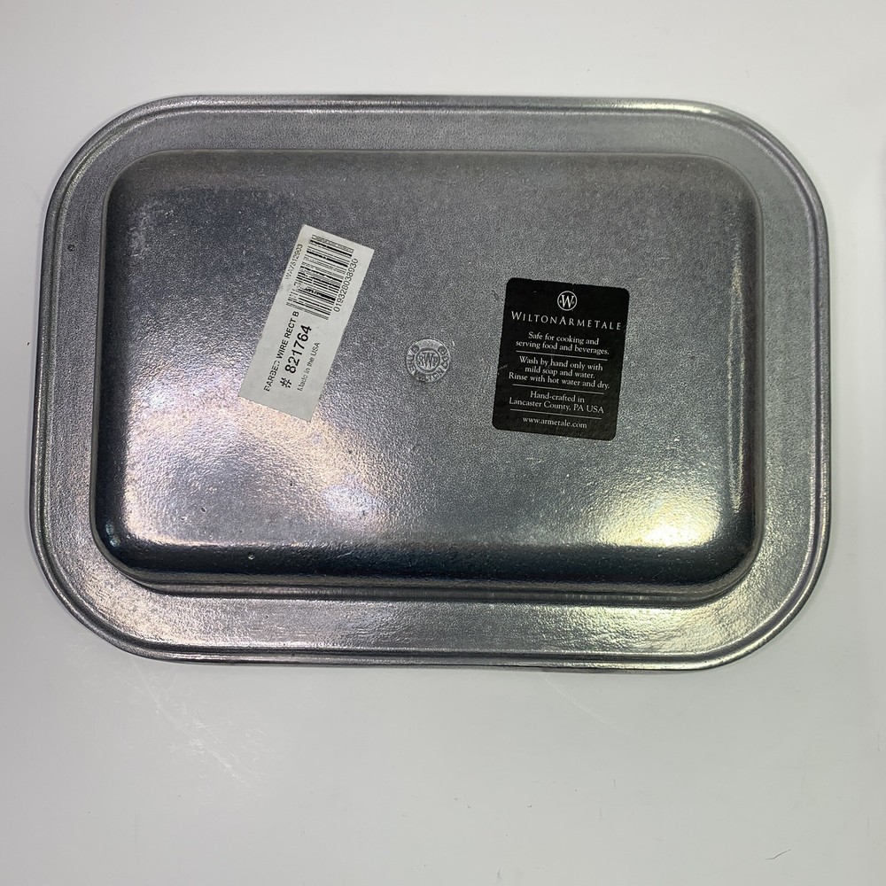 Wilton Armetale Barbed Wire Rectangle Baker 2Pc 2 Qt Pyrex & Baking Dish