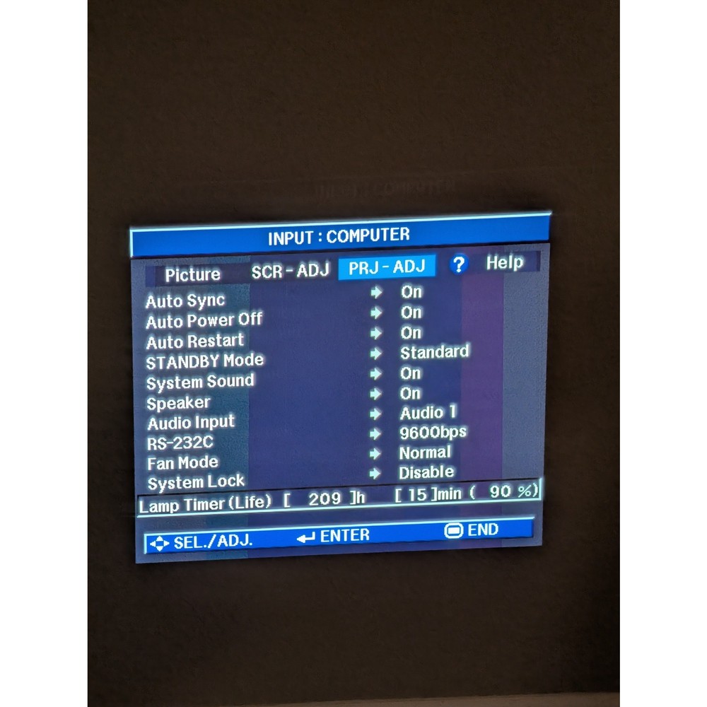 Sharp Notevision PG-F262X DLP Projector 2600 Lumens Bundle Remote Case 209 Hrs