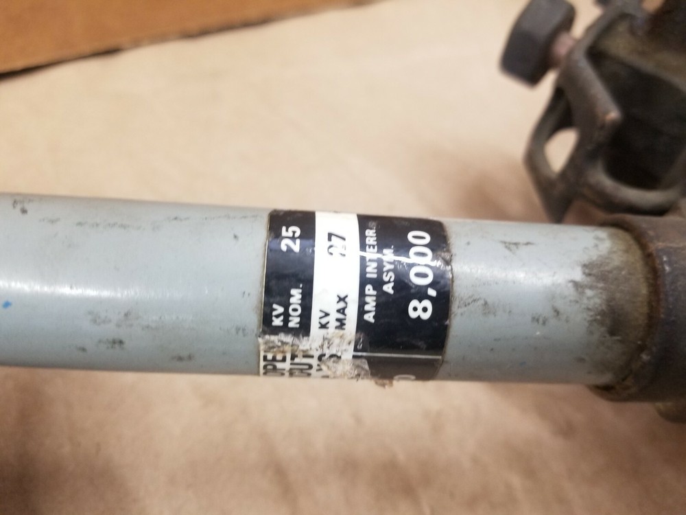 S&C Type XS Open Cutout