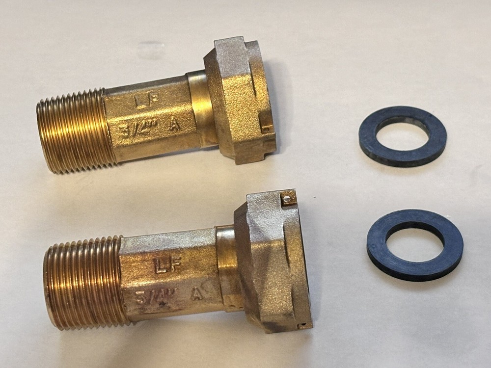 Jones Stephens Brass Water Meter Coupling 2pk