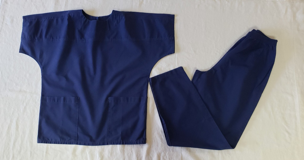 PRE-OWNED WOMEN'S SCRUB SET NAVY BLUE SIZE SMALL
