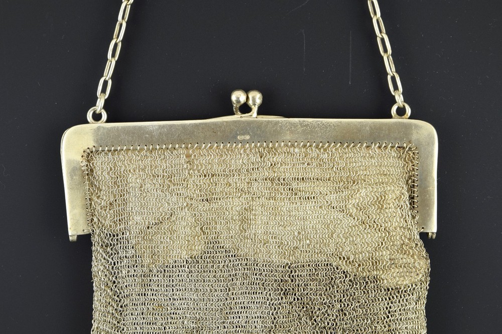 Silver mesh bag, 19th century.