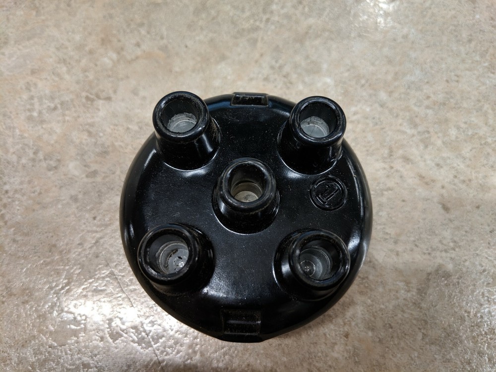 351693R92 Case IH International Distributor Cap