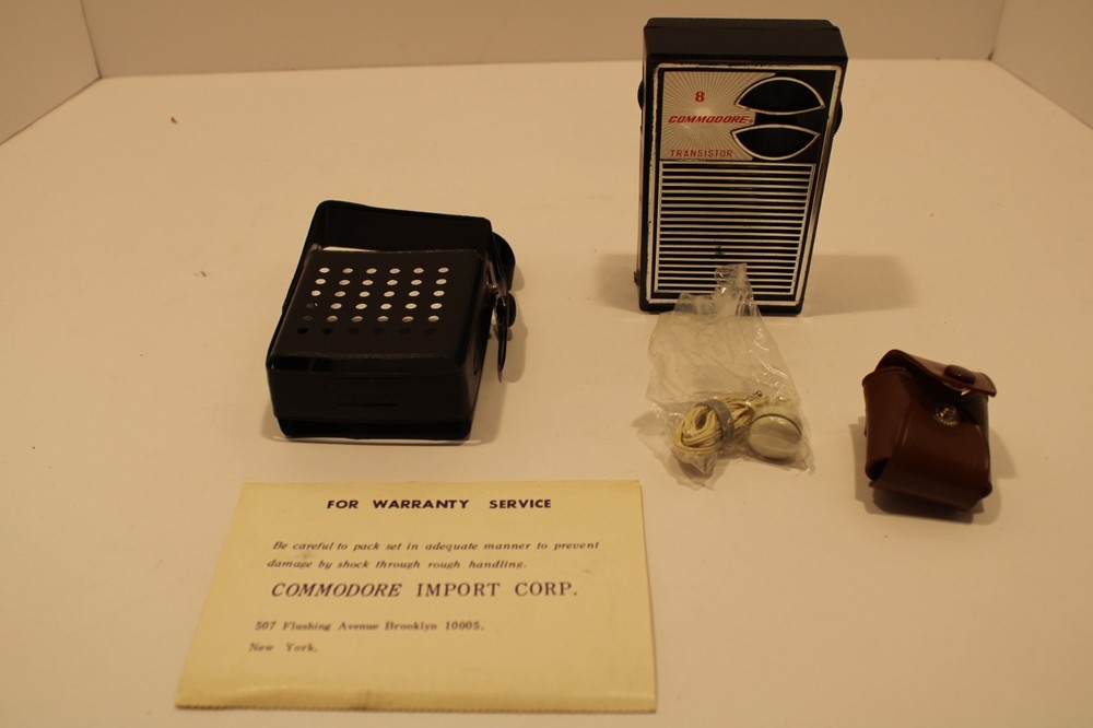 Commodore Superlative TW 88 Transistor Radio (1965?)