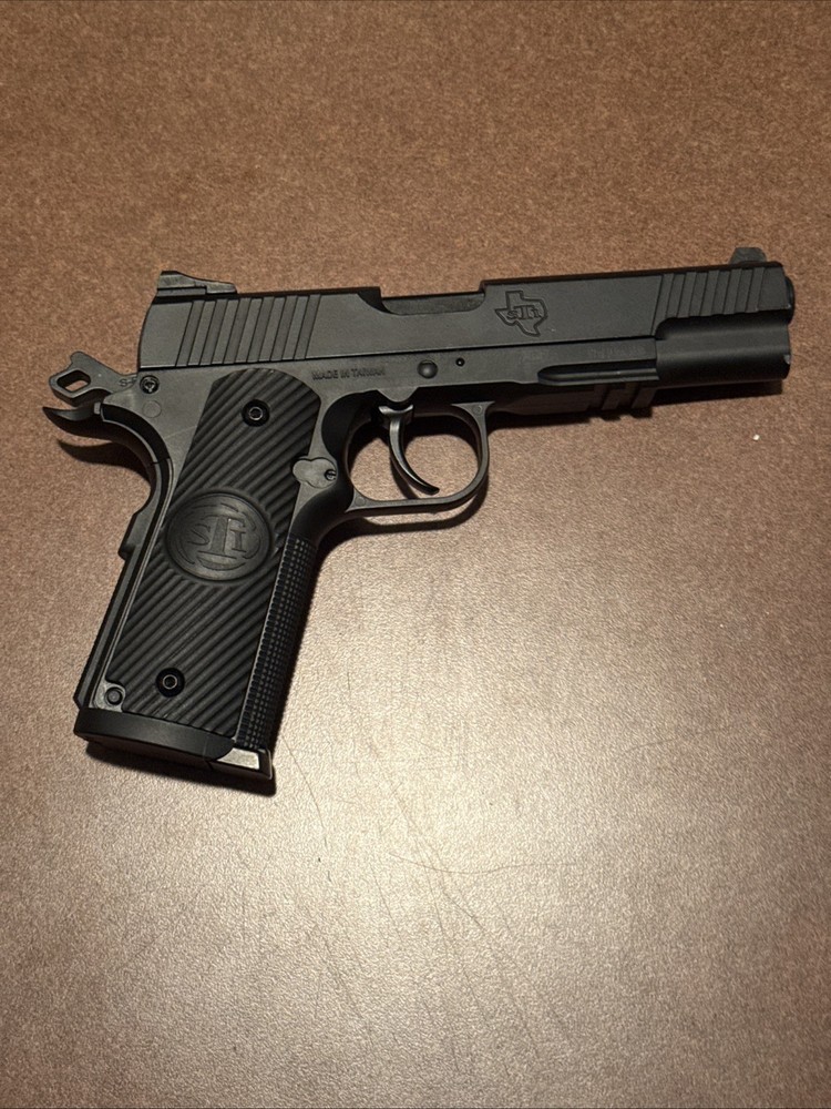 Co2 Powered Pistol