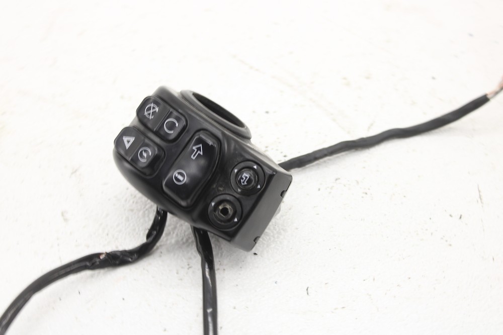 2014-2017 Harley Davidson Electra Ultra Limited Right Control Switch Pack