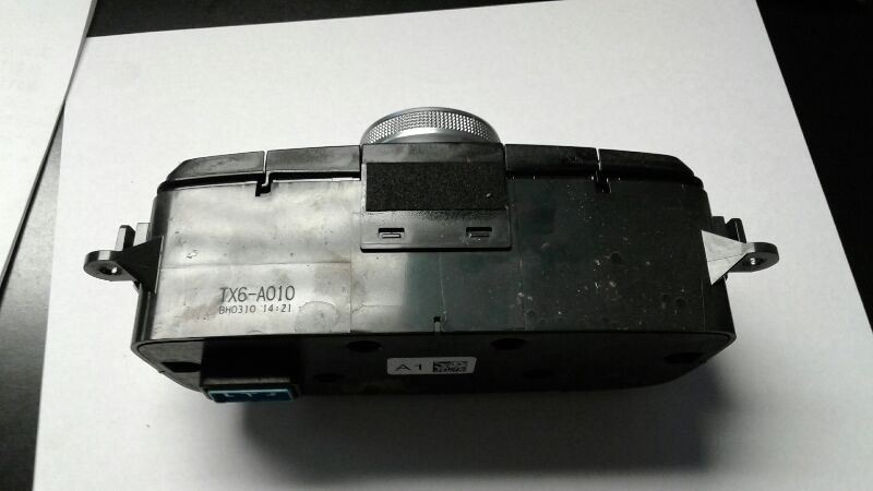 Info-GPS-TV Screen Display And Control Panel Tech Fits 16-18 ILX 1571946