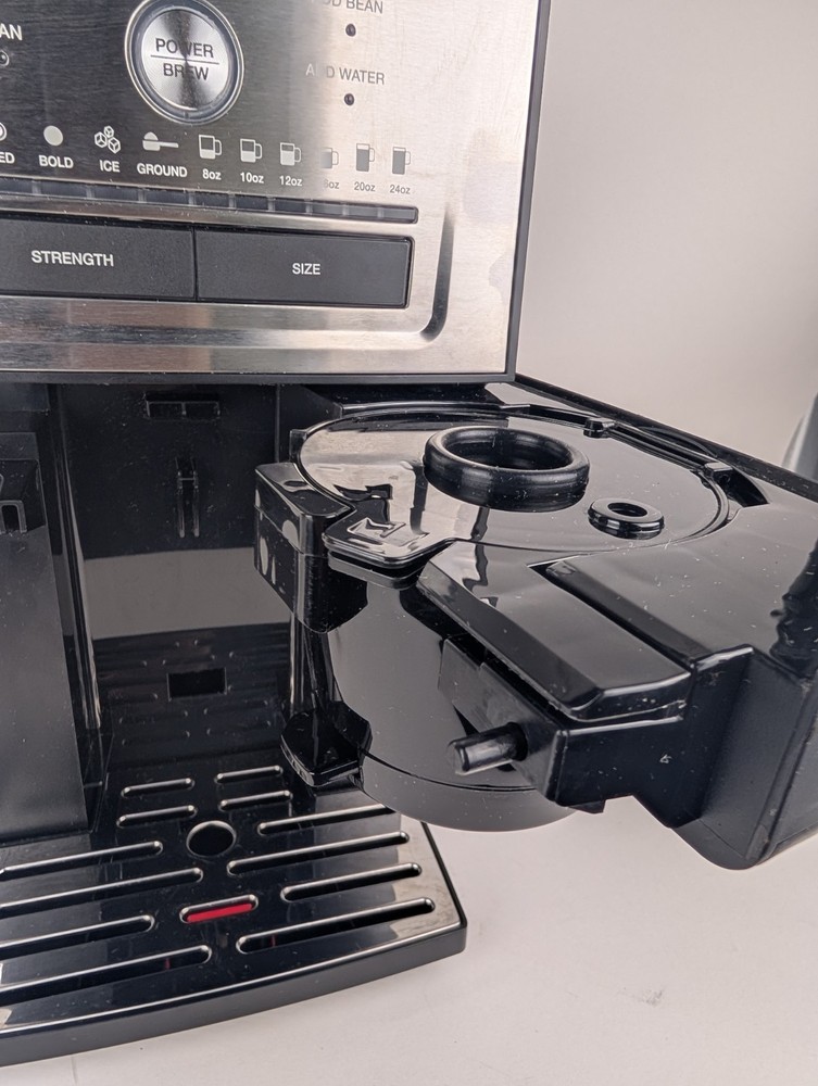 Cuisinart Custom Grind & Brew Single-Cup Coffee Maker DGB-30