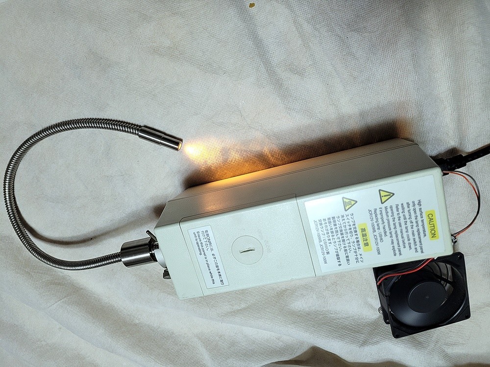 Olympus LG-PS2 Halogen Light Source with Fiber Light Guide