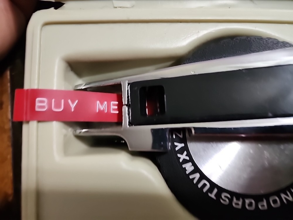 DYMO 1570 Deluxe Typewriter Label Maker Original Case 3 wheels EXCELLENT