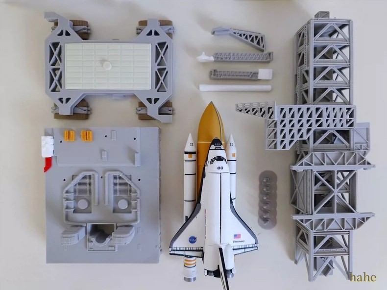 【Upgraded Ver】1/400 Space Shuttle BOLD AND REINFORCED VERSIoN on Launch Tower