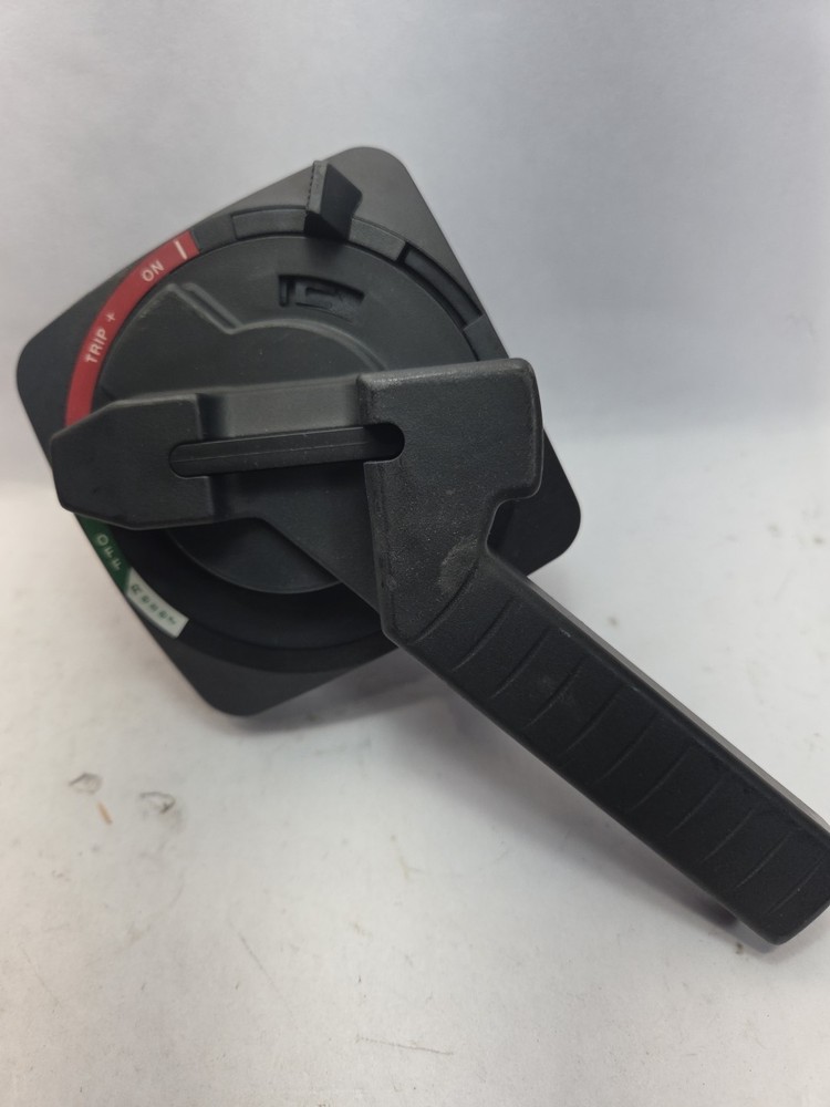 USED Allen Bradley 140U-HM4