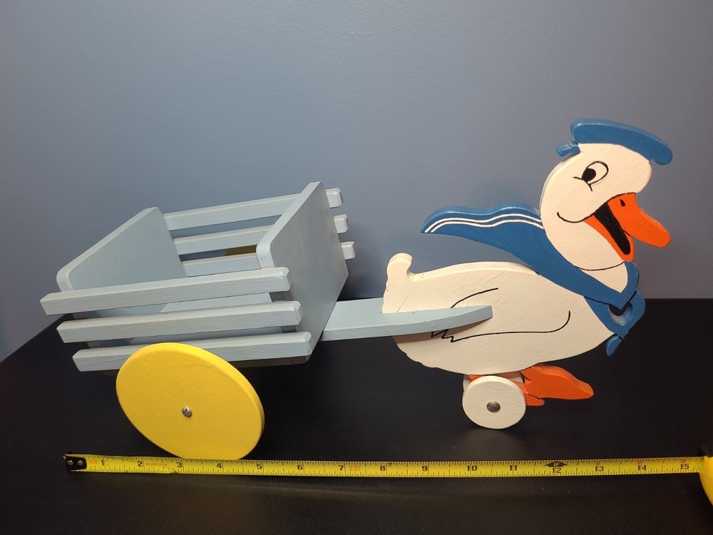 Vintage Duck Wooden l Pull Toy Easter Candy Container