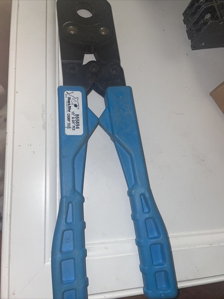 SharkBite 865894 PEX Crimp Tool for Plumbing