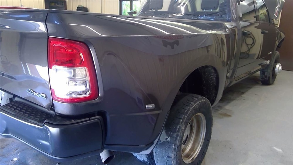 RAM3500 2022 High Mounted Stop Light 1657406