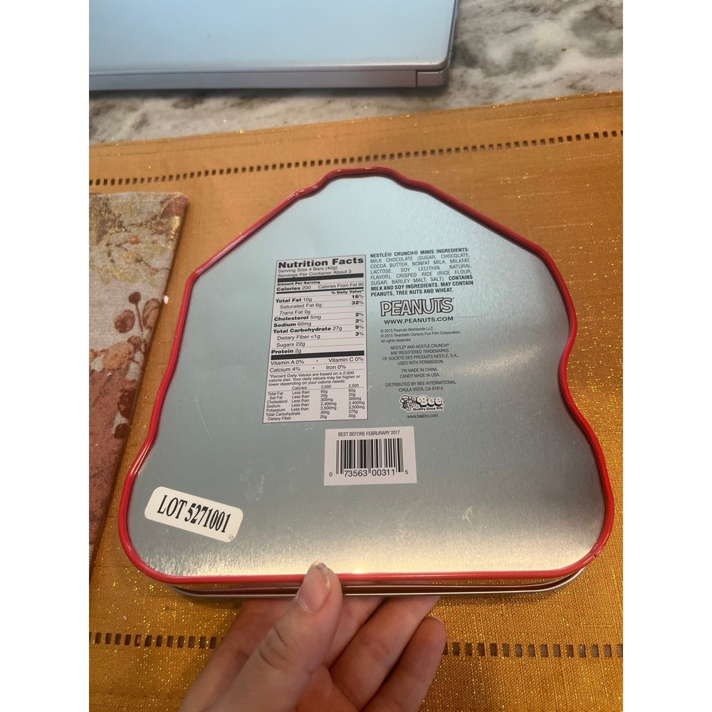 Peanuts the movie tin