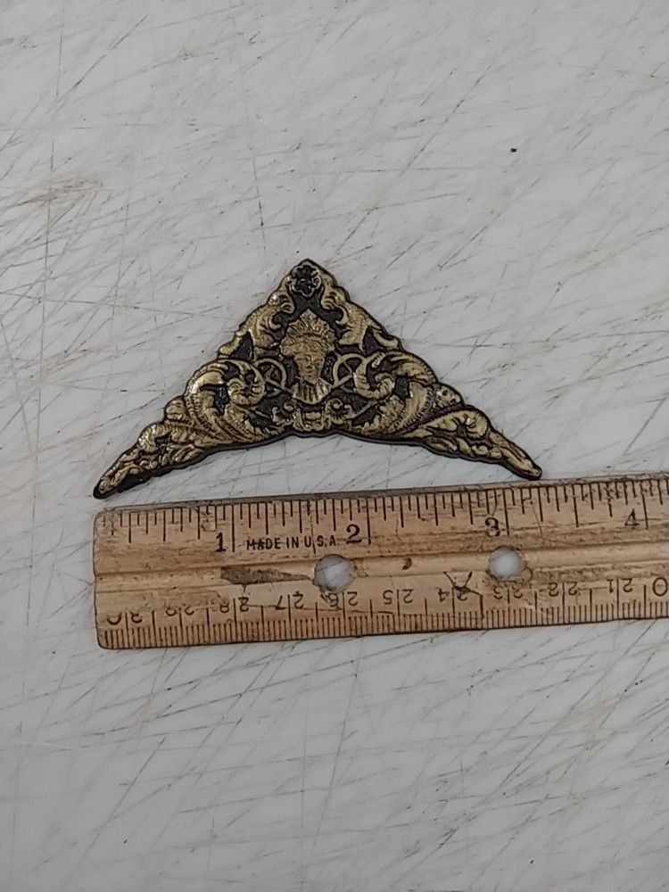 5 REPLACEMENT CLOCK / FURNITURE DECORATIONS