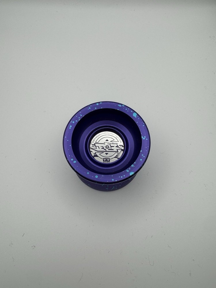 Auldey Turning Point Positron Yoyo