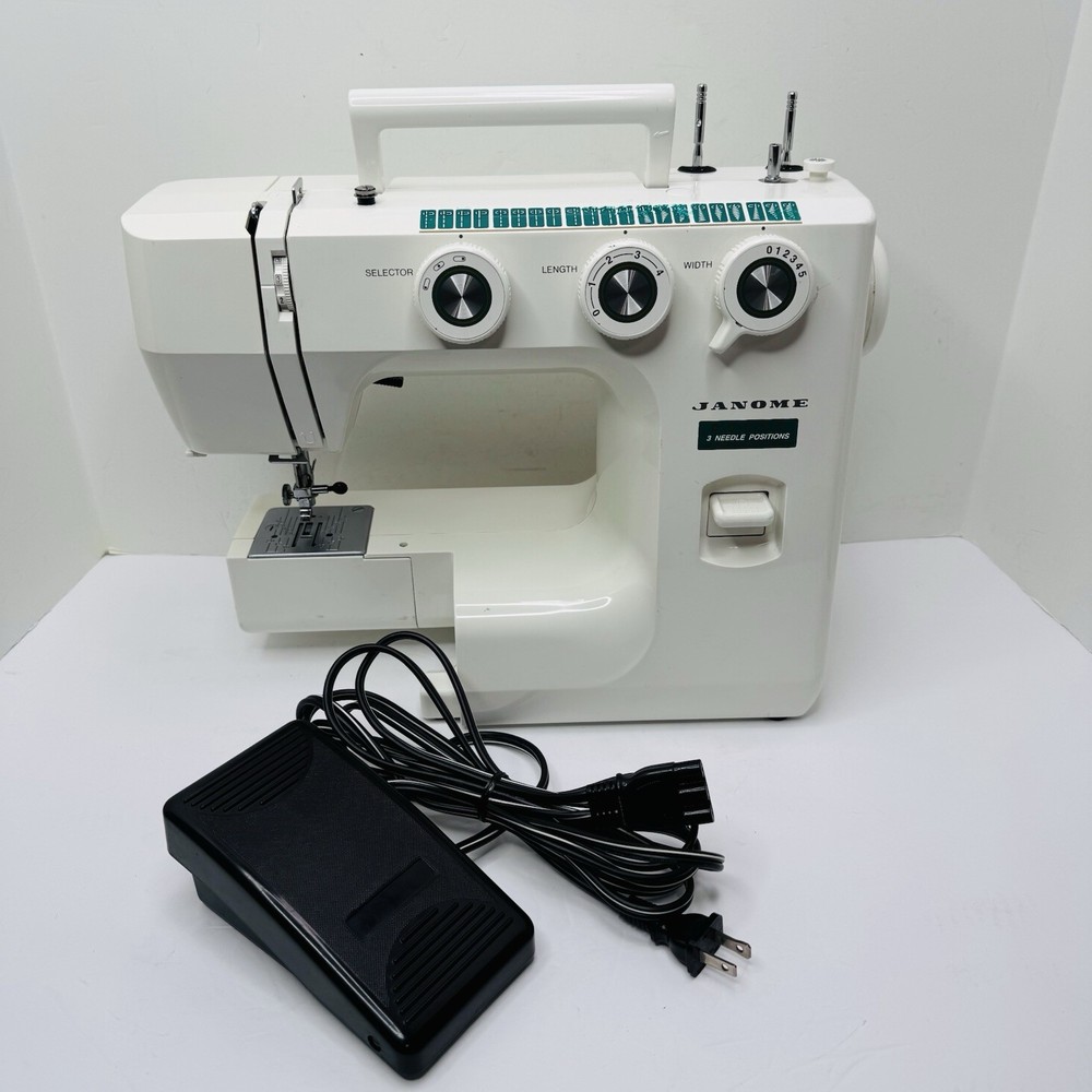 JANOME Sewing Machine 2003P With Pedal - Used